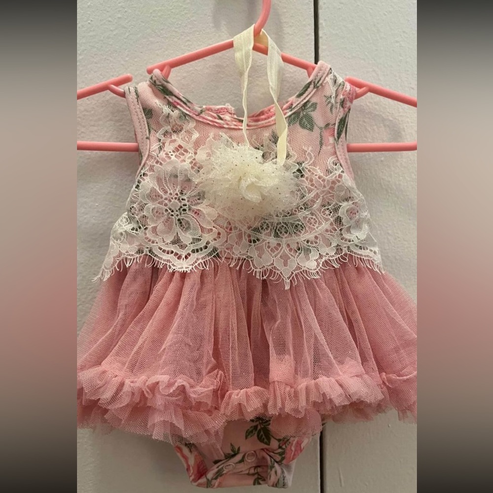 Nicole Miller 0-3 month baby girl dress